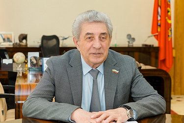 Сергей Грачев: «Помощь в восстановлении и развитии Перевальского района ЛНР будет продолжена»